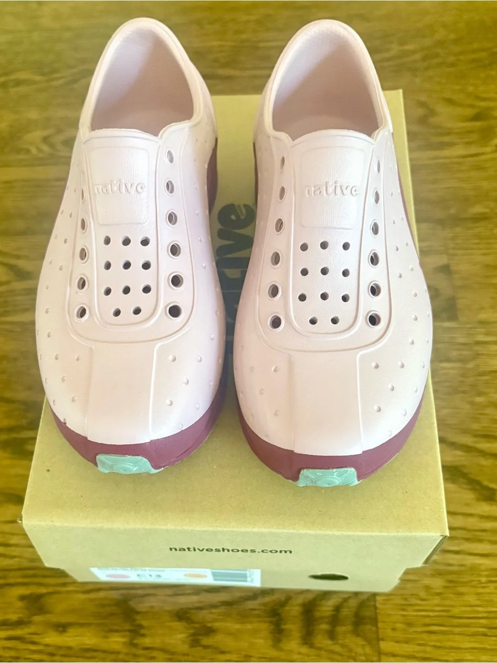 Native Kids Robbie Shoes in Light Pink with Burgundy and Mint Accents